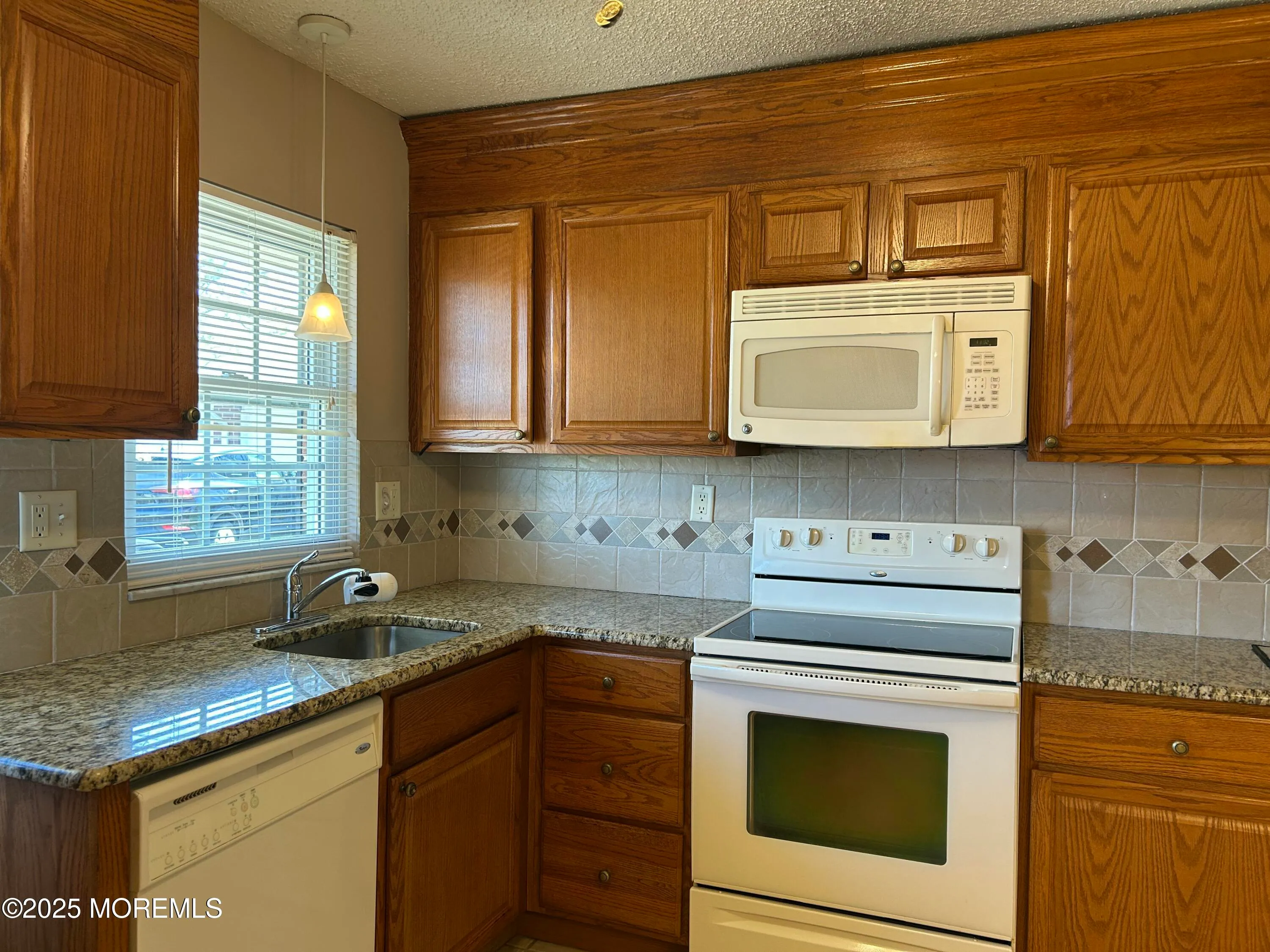 Lakewood, New Jersey 08701, United States, 2 Bedrooms Bedrooms, ,1 BathroomBathrooms,Residential,Active,143833