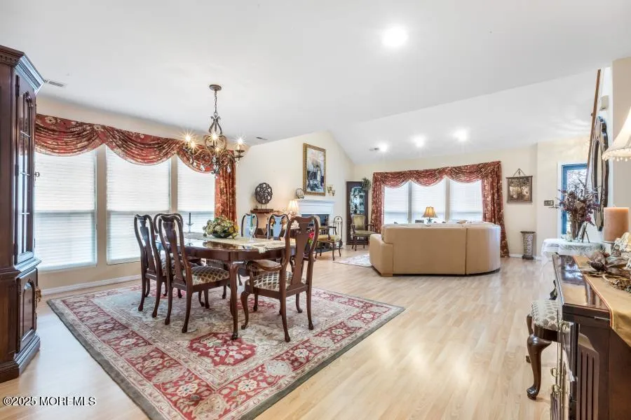 Manalapan, New Jersey 07726, United States, 3 Bedrooms Bedrooms, ,3 BathroomsBathrooms,Residential,Pending,3955