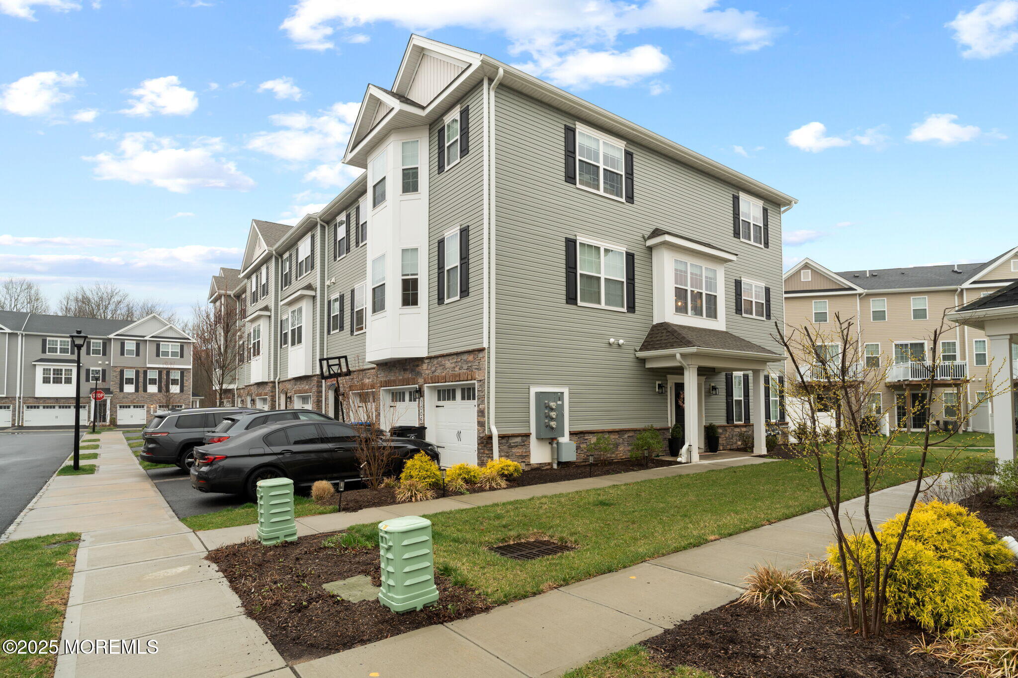 1006 Arose Lane
