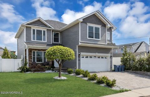 Photo of 285 Washington Street, Keyport, NJ 07735 (MLS # 22610810)