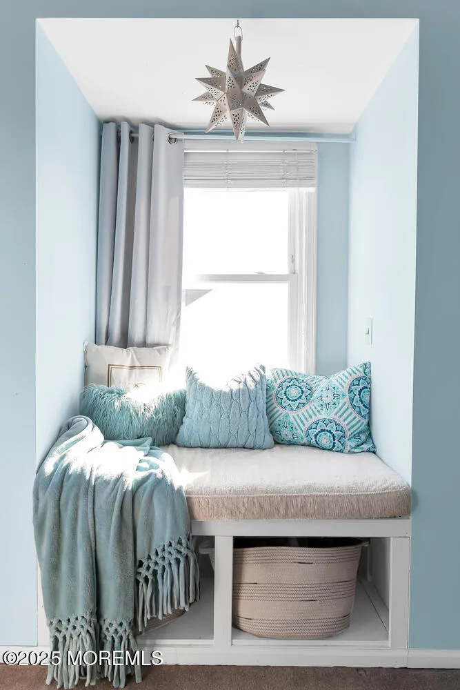 Rumson, New Jersey 07760, United States, 5 Bedrooms Bedrooms, ,3 BathroomsBathrooms,Residential,Active,94229