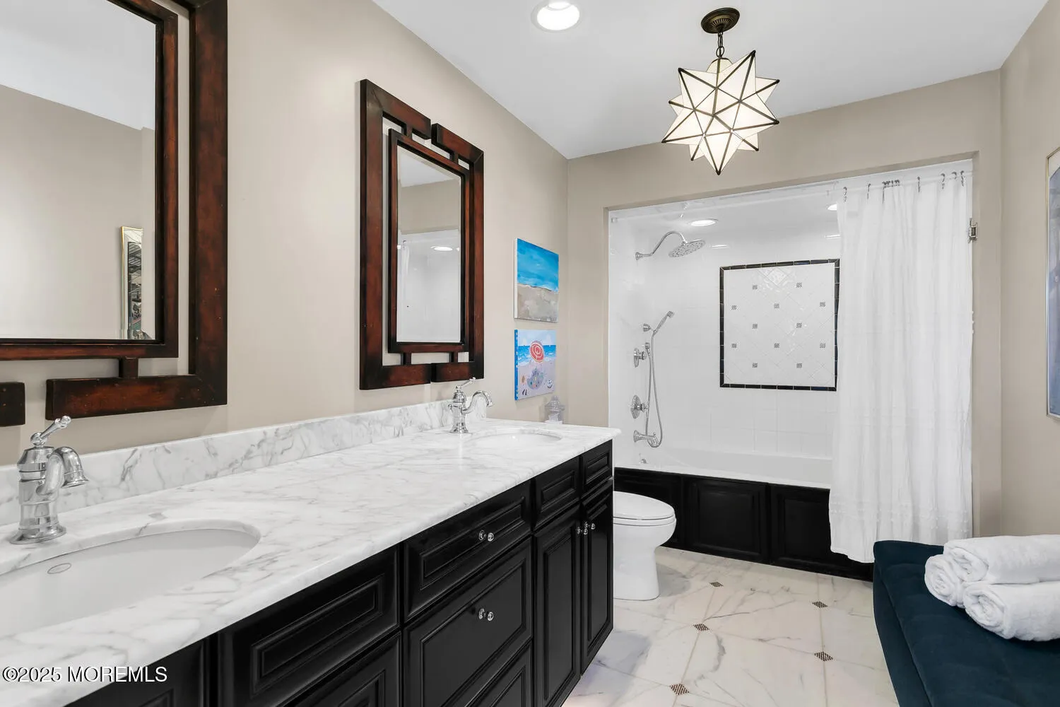 Rumson, New Jersey 07760, United States, 5 Bedrooms Bedrooms, ,3 BathroomsBathrooms,Residential,Active,94229