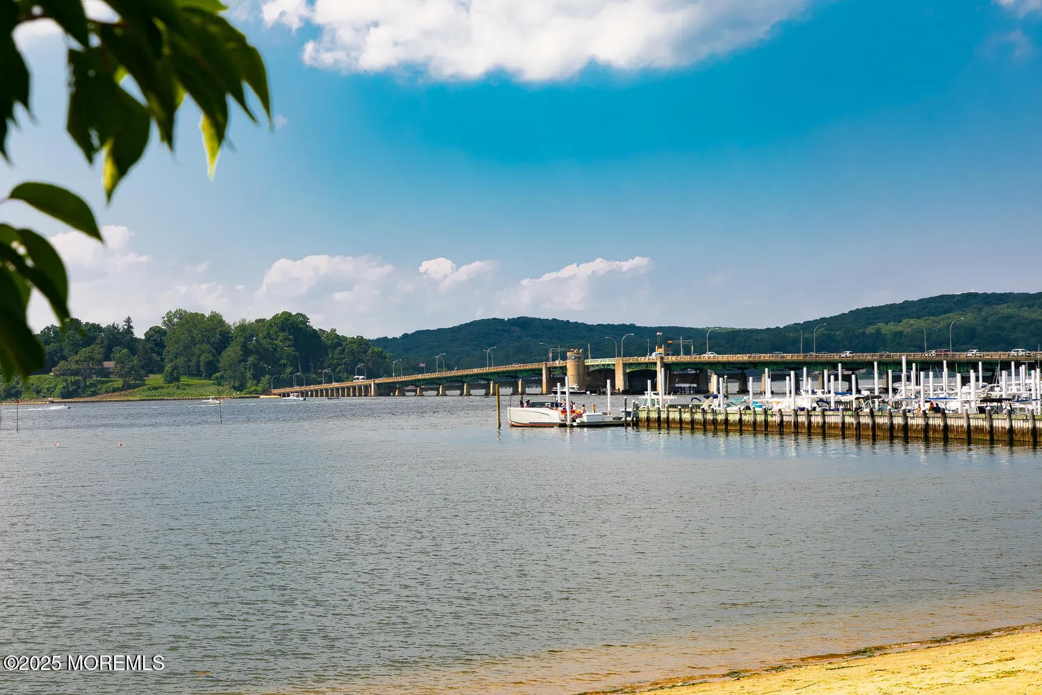 Rumson, New Jersey 07760, United States, 5 Bedrooms Bedrooms, ,3 BathroomsBathrooms,Residential,Active,94229