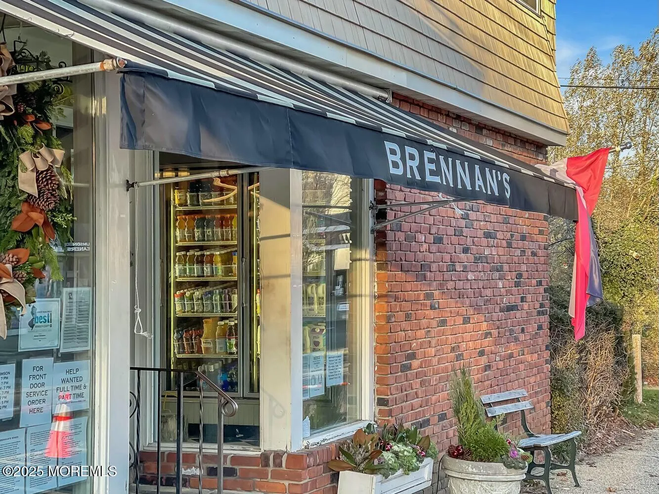 Rumson, New Jersey 07760, United States, 5 Bedrooms Bedrooms, ,3 BathroomsBathrooms,Residential,Active,94229