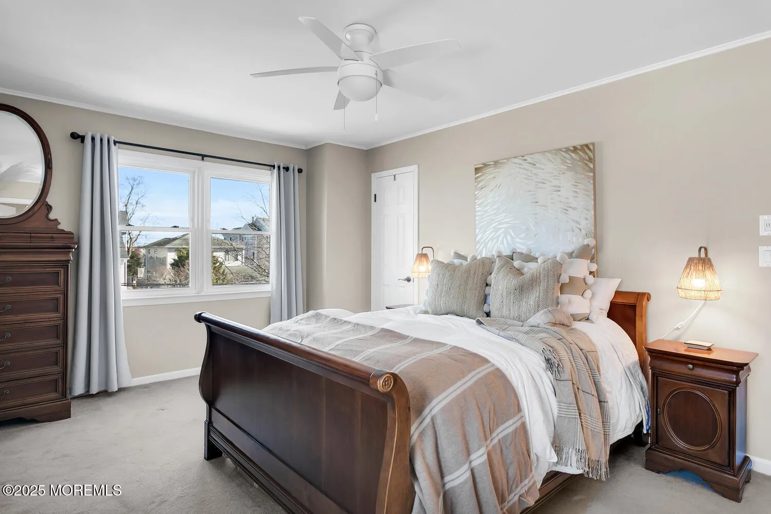 Rumson, New Jersey 07760, United States, 5 Bedrooms Bedrooms, ,3 BathroomsBathrooms,Residential,Active,94229