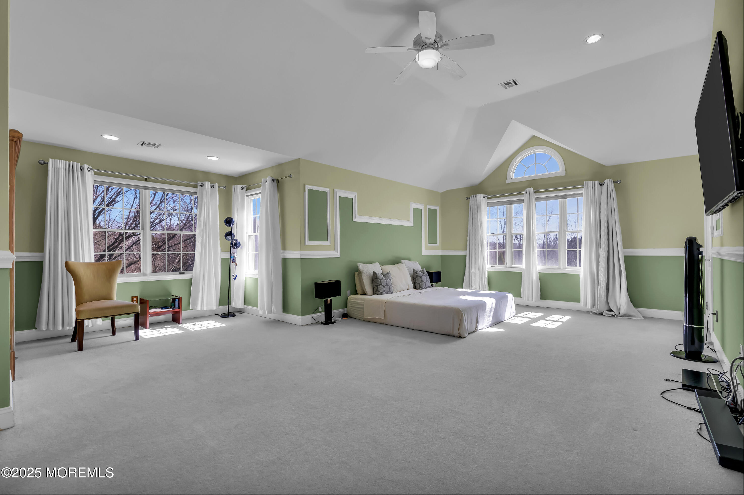 2 Chestnut Hill Drive, Manalapan, New Jersey image 45