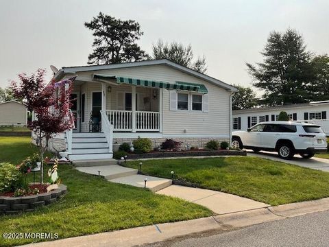 37 Pine Ridge Boulevard Whiting NJ 08759
