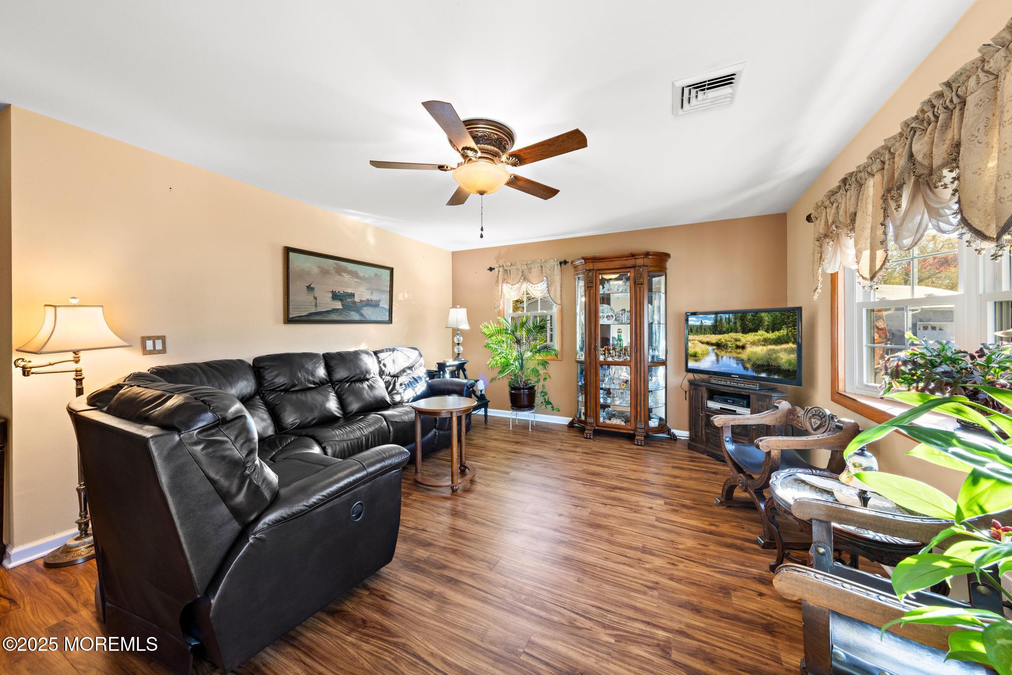 12 Down Court, Toms River, New Jersey image 5