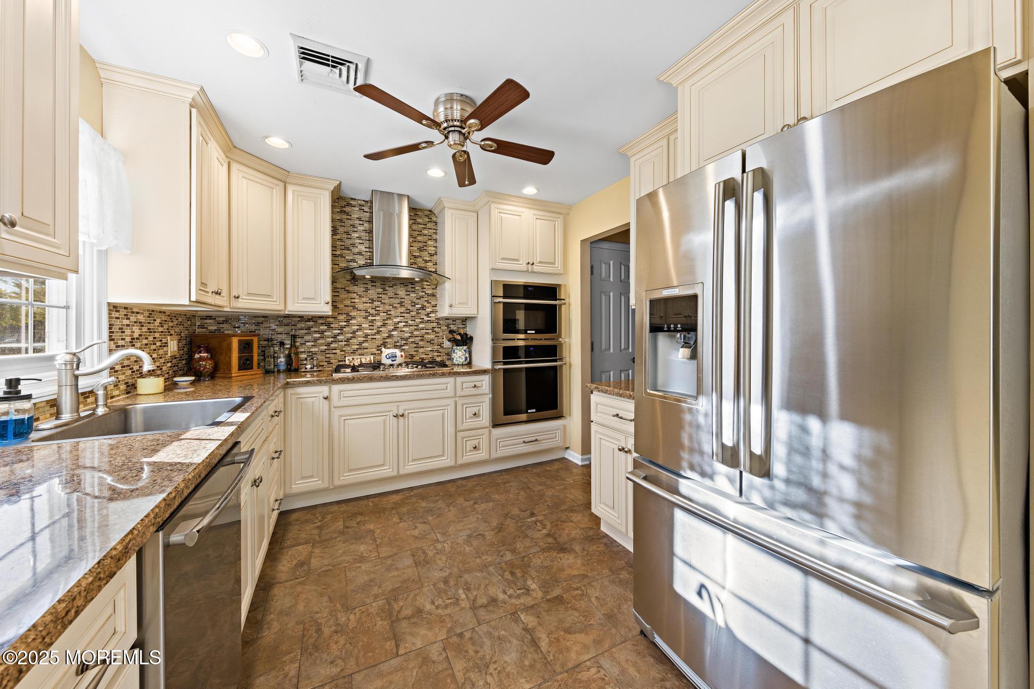 12 Down Court, Toms River, New Jersey image 19