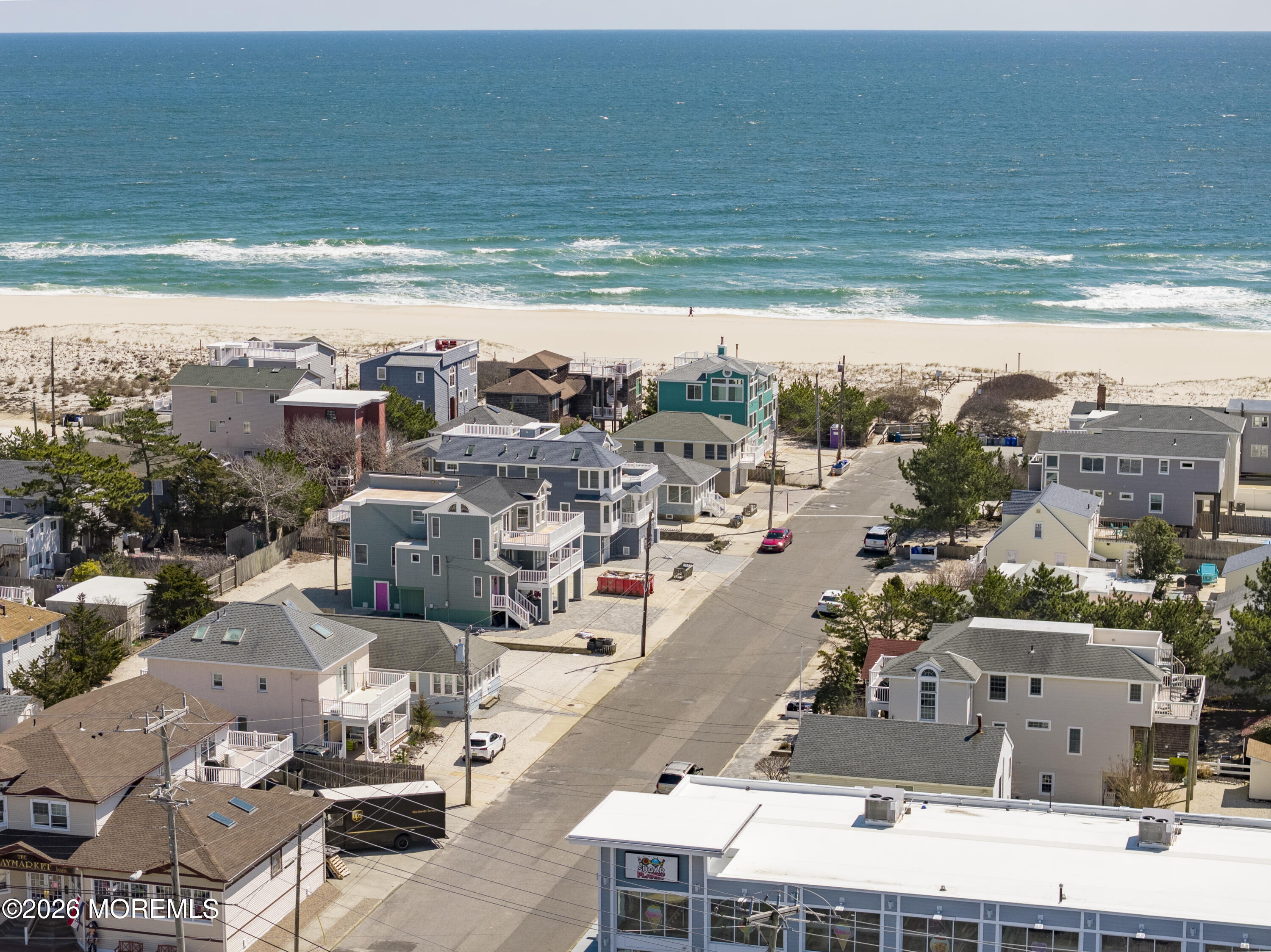 Ship Bottom, New Jersey, 08008, United States, 3 Bedrooms Bedrooms, ,2 BathroomsBathrooms,Residential,Active,2036025