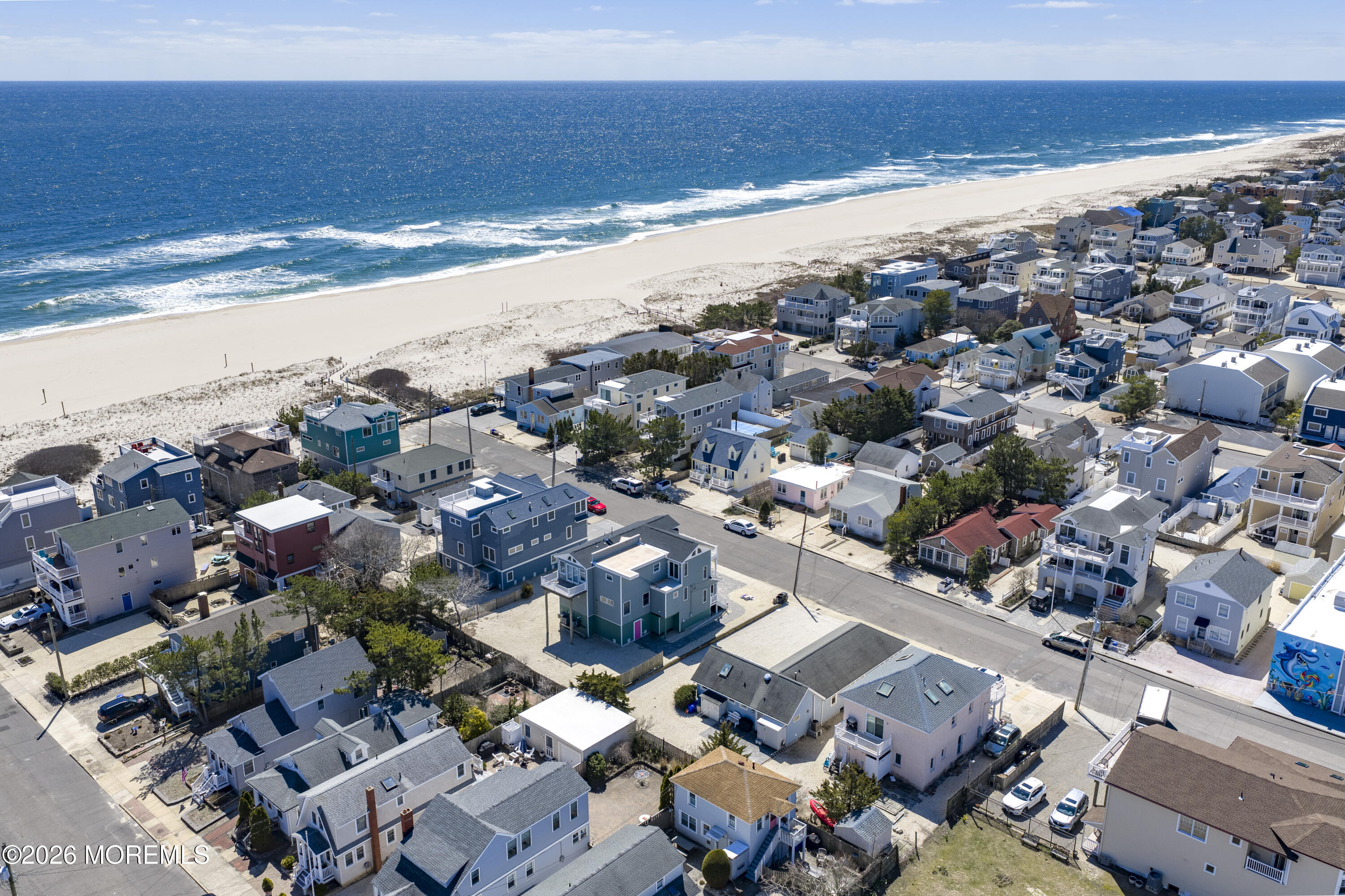 Ship Bottom, New Jersey, 08008, United States, 3 Bedrooms Bedrooms, ,2 BathroomsBathrooms,Residential,Active,2036025