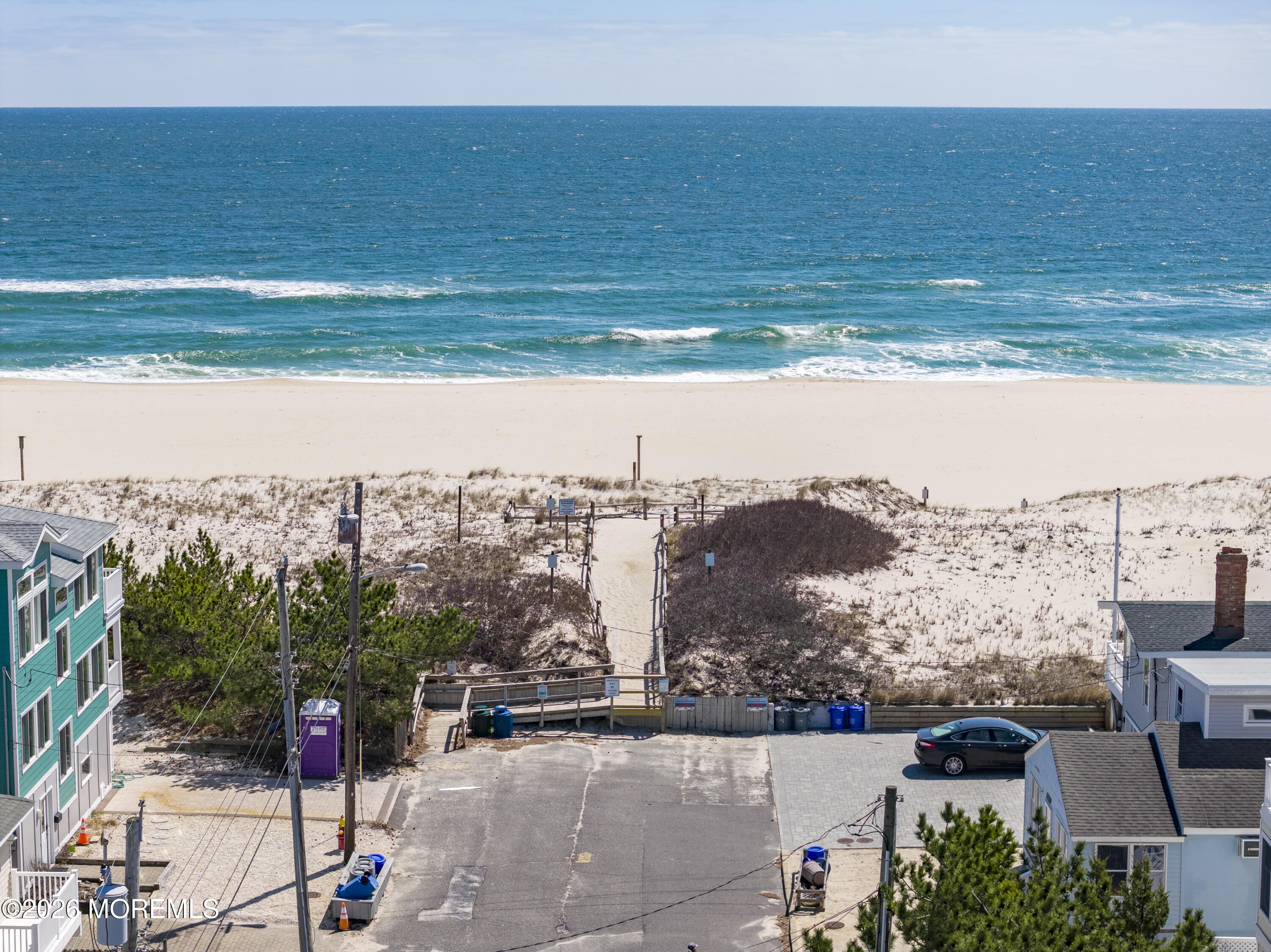 Ship Bottom, New Jersey, 08008, United States, 3 Bedrooms Bedrooms, ,2 BathroomsBathrooms,Residential,Active,2036025