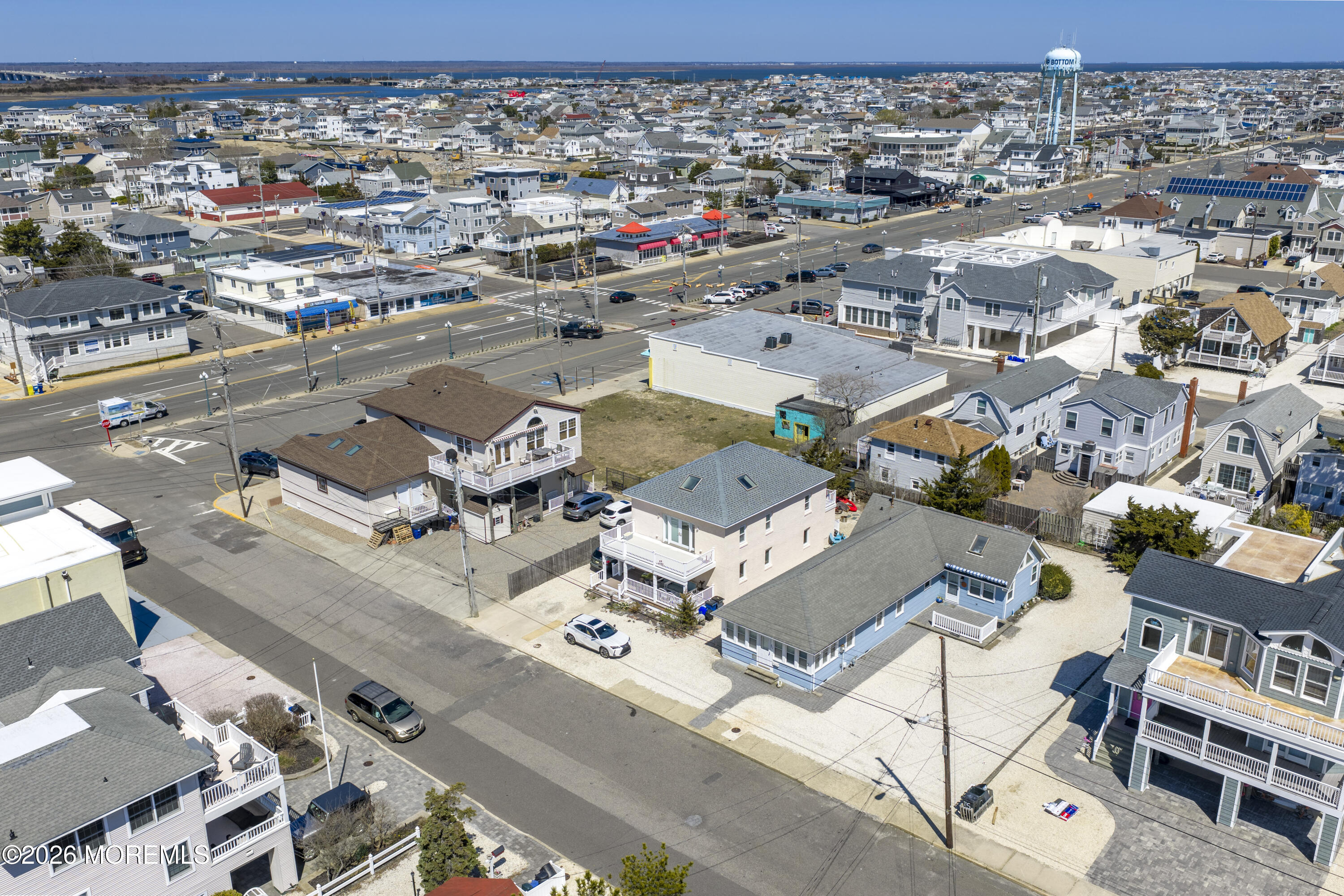 Ship Bottom, New Jersey, 08008, United States, 3 Bedrooms Bedrooms, ,2 BathroomsBathrooms,Residential,Active,2036025