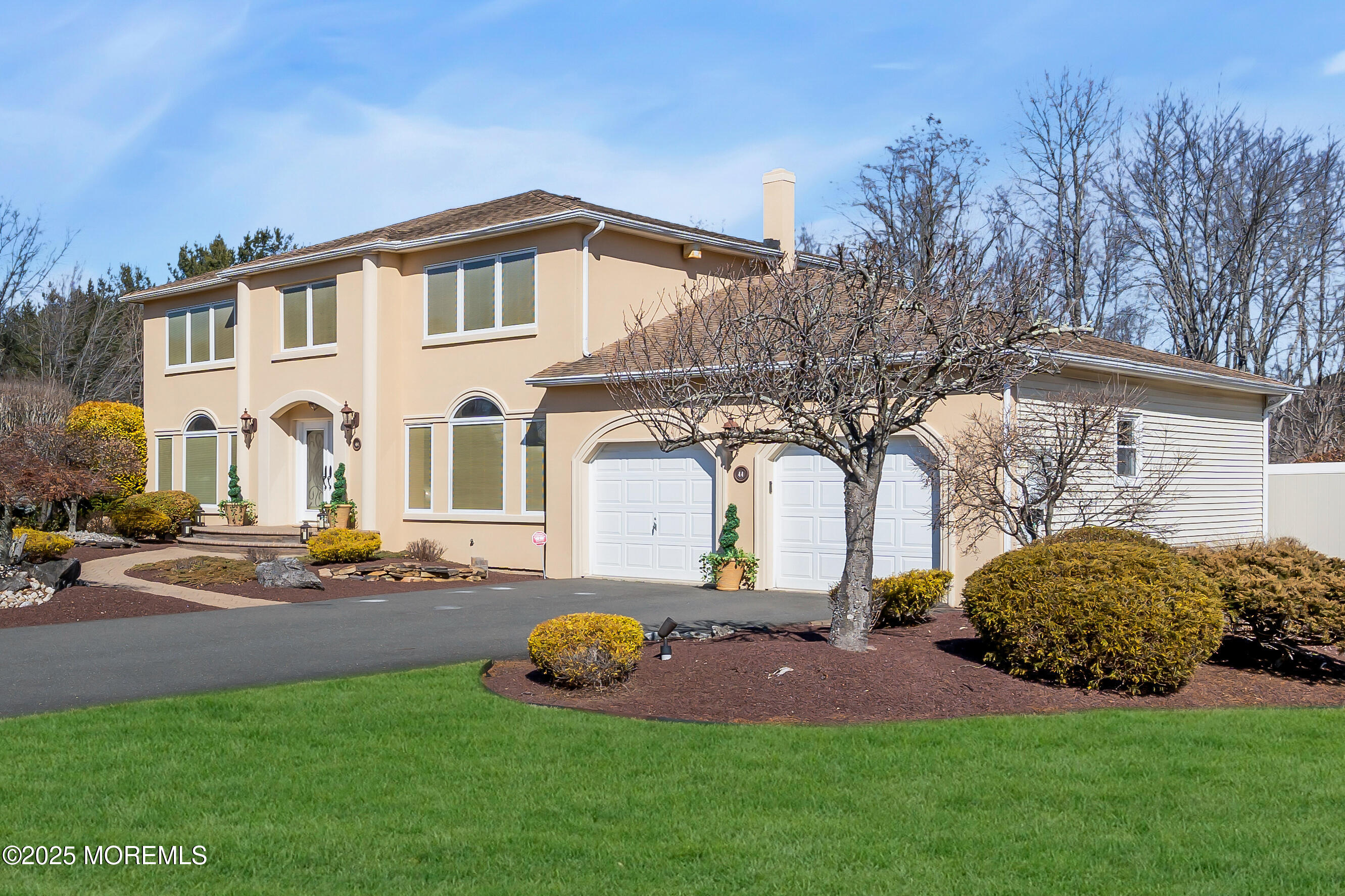 44 Ivanhoe Drive, Manalapan, New Jersey image 4