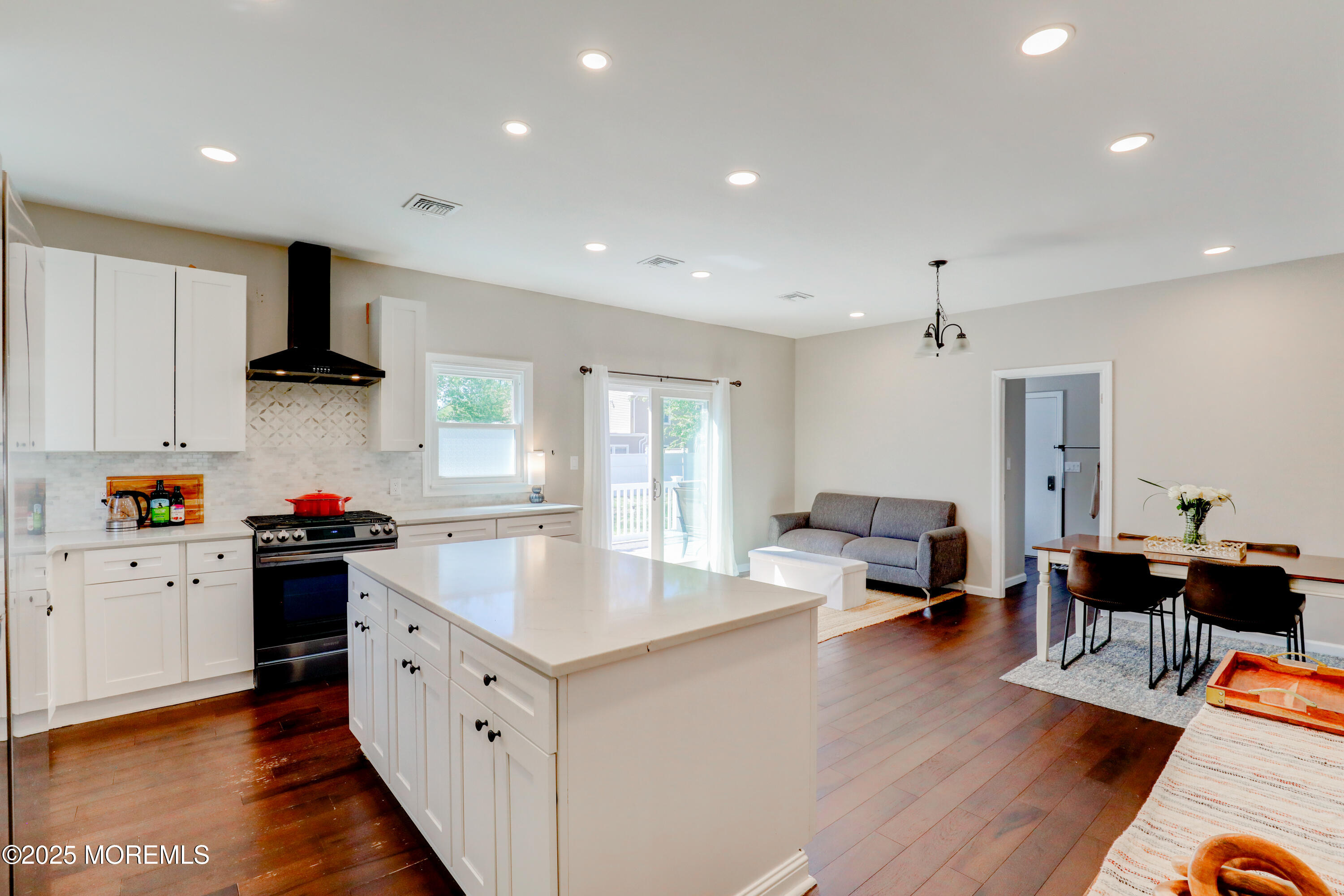 28 Duchess Avenue, Middletown, New Jersey image 6