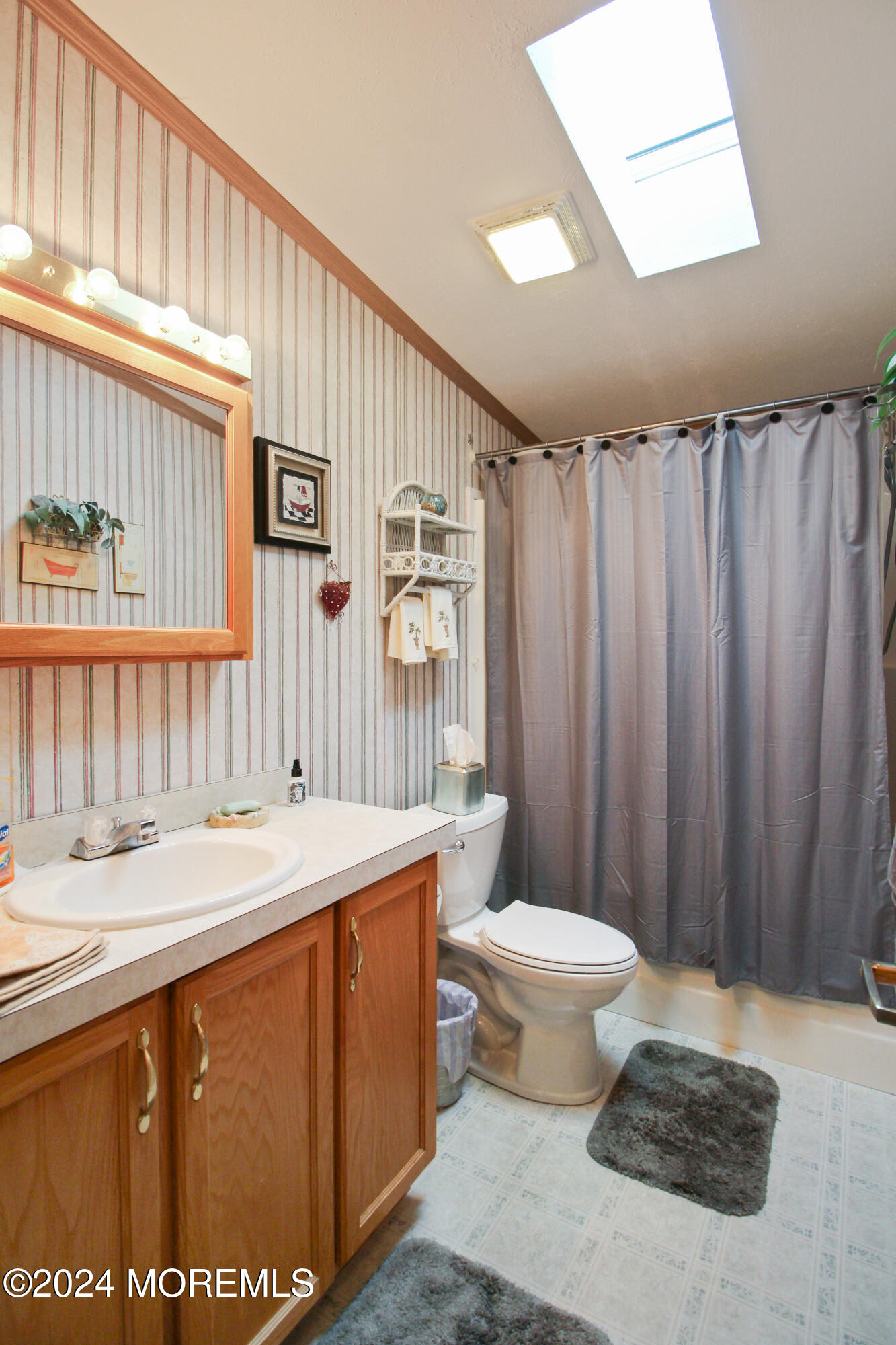 902 Oak Ridge Terrace, Whiting, New Jersey image 24