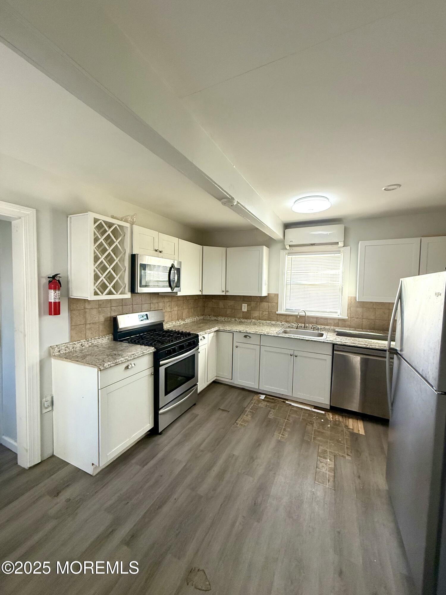 32 Crescent Street, Keansburg, New Jersey image 6