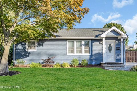 Photo of 21 Frances Drive, Freehold, NJ 07728 (MLS # 22530700)