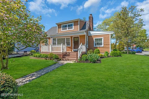 4 W Lake Road, Red Bank, NJ 07701 - MLS#: 22513240