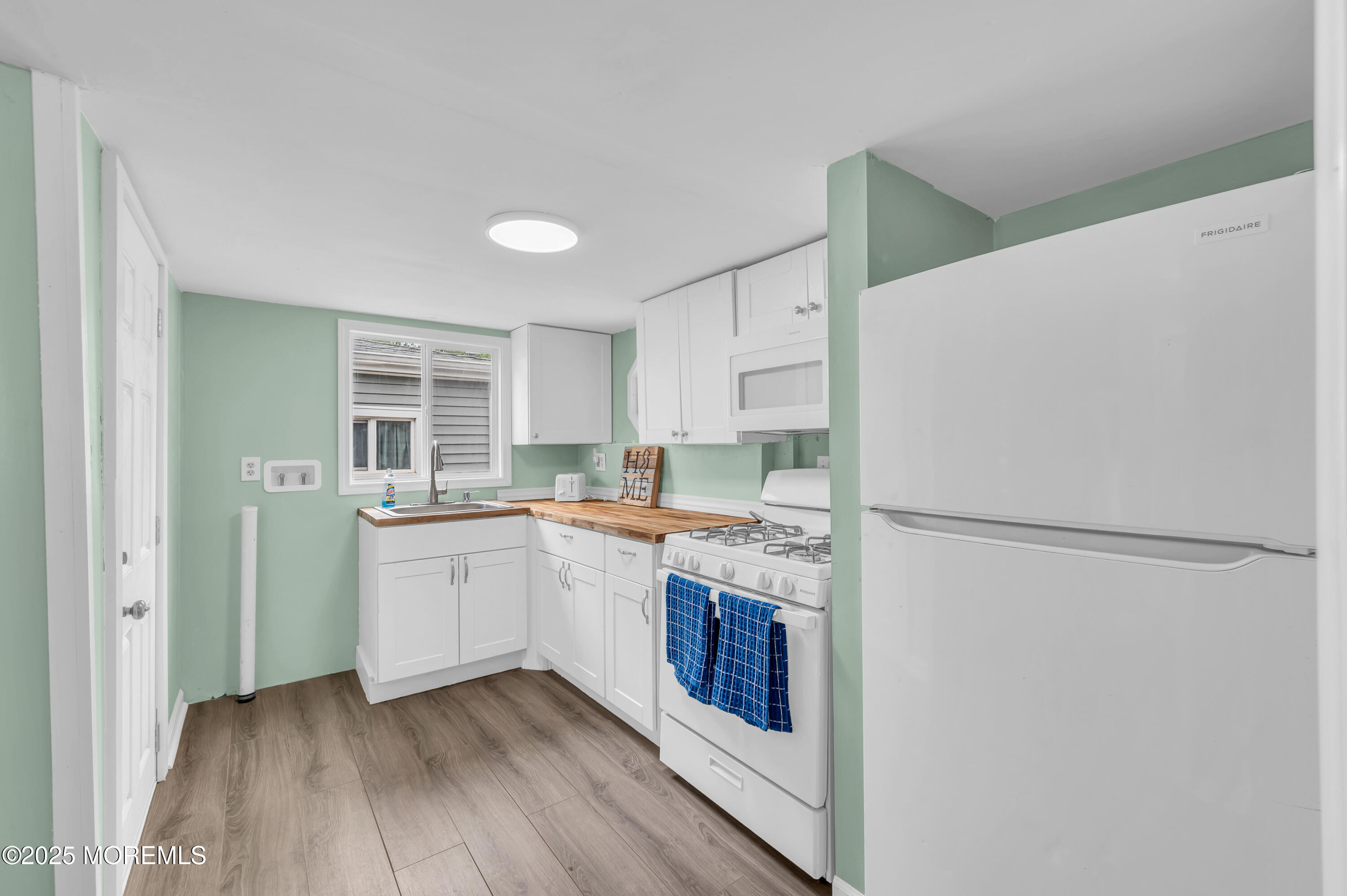 14 Maplewood Avenue, Keansburg, New Jersey image 10