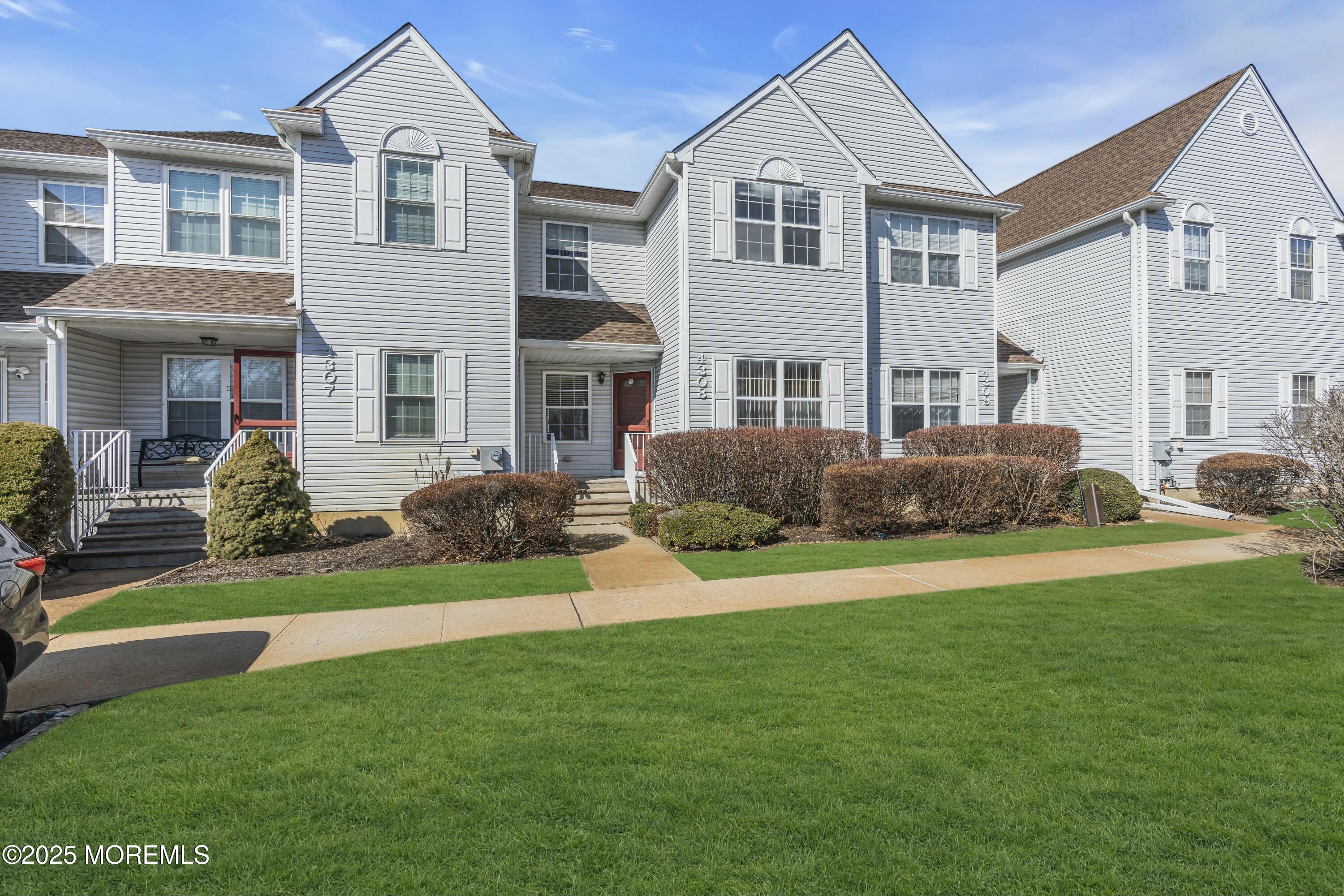4308 Pepperidge Court, Freehold, New Jersey image 4