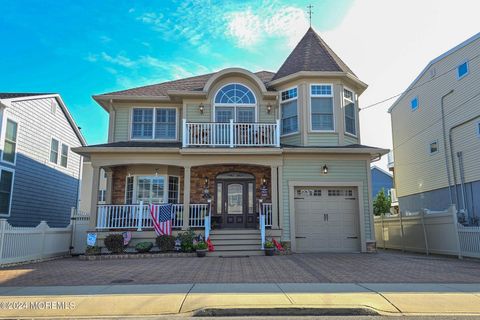 11 6th Avenue, Ortley Beach, NJ 08751 - MLS#: 22425200