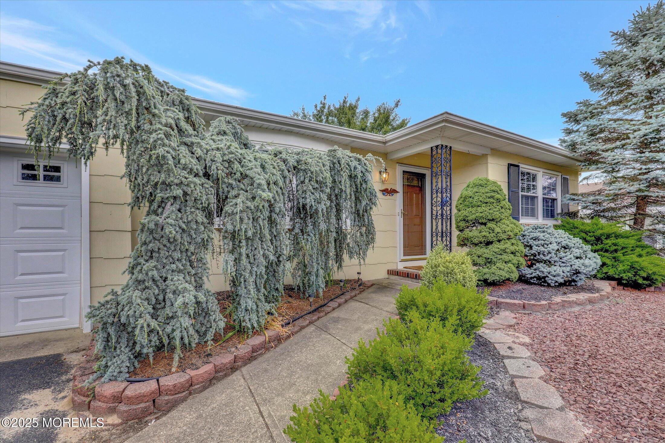 266 Westbrook Drive, Toms River, New Jersey image 5