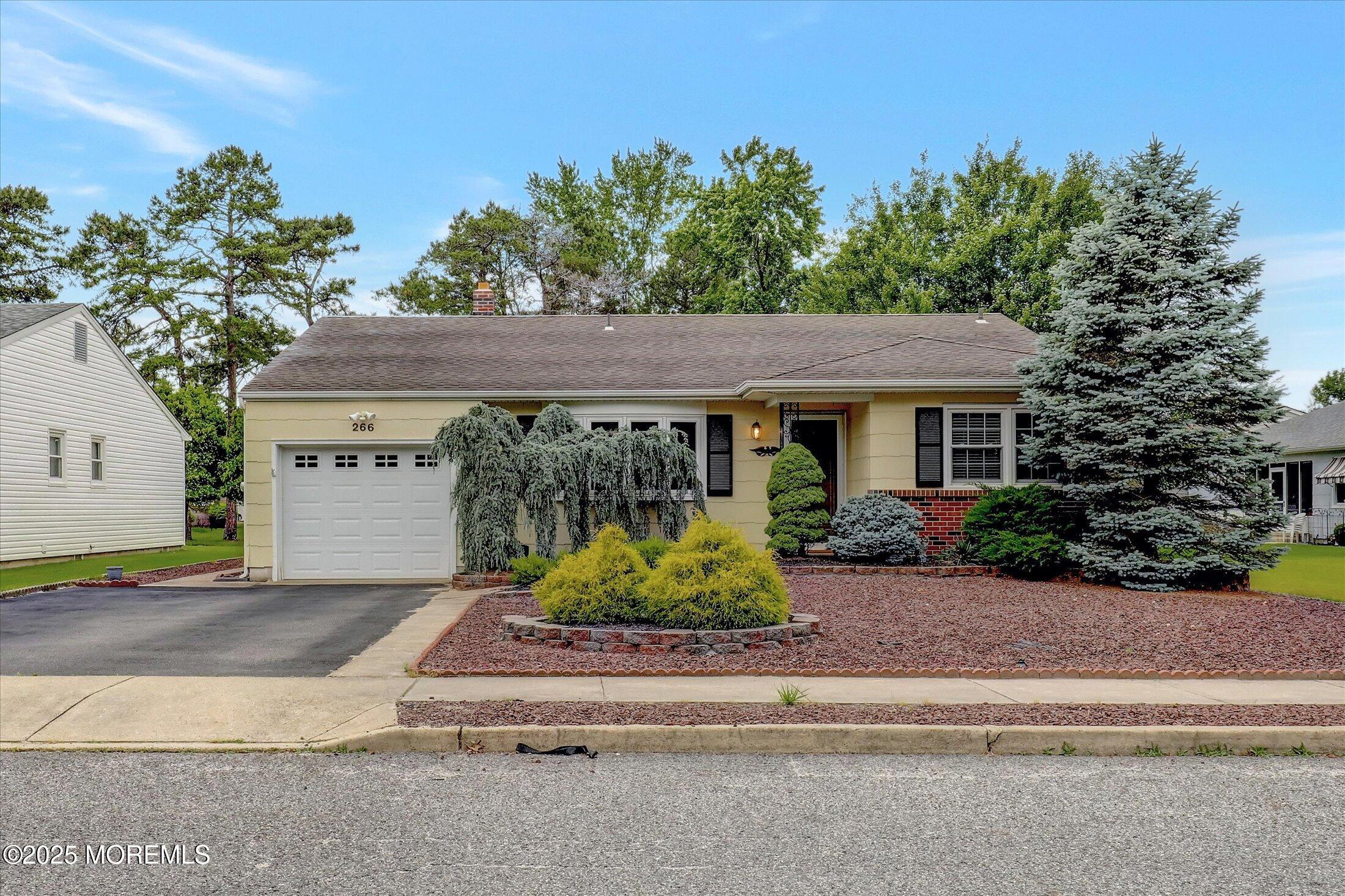 266 Westbrook Drive, Toms River, New Jersey image 2