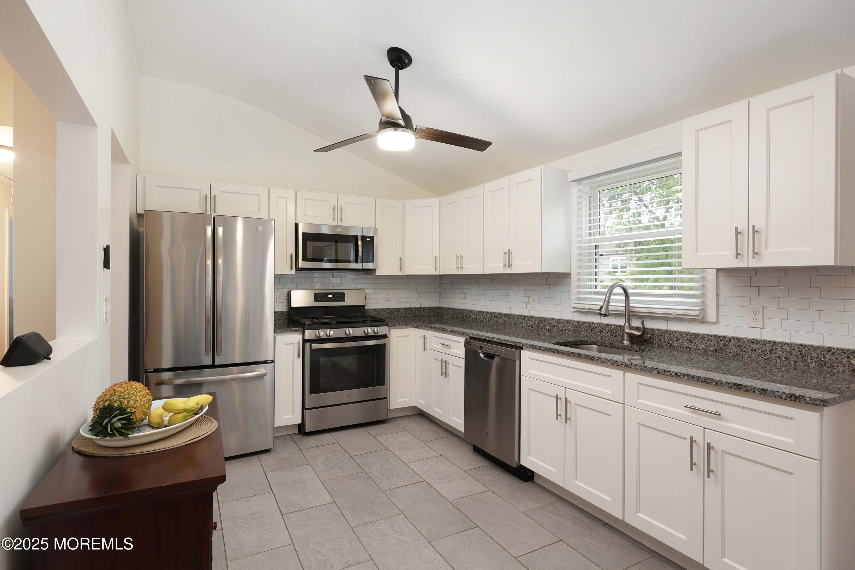 1117 Ruby Drive, Toms River, New Jersey image 11