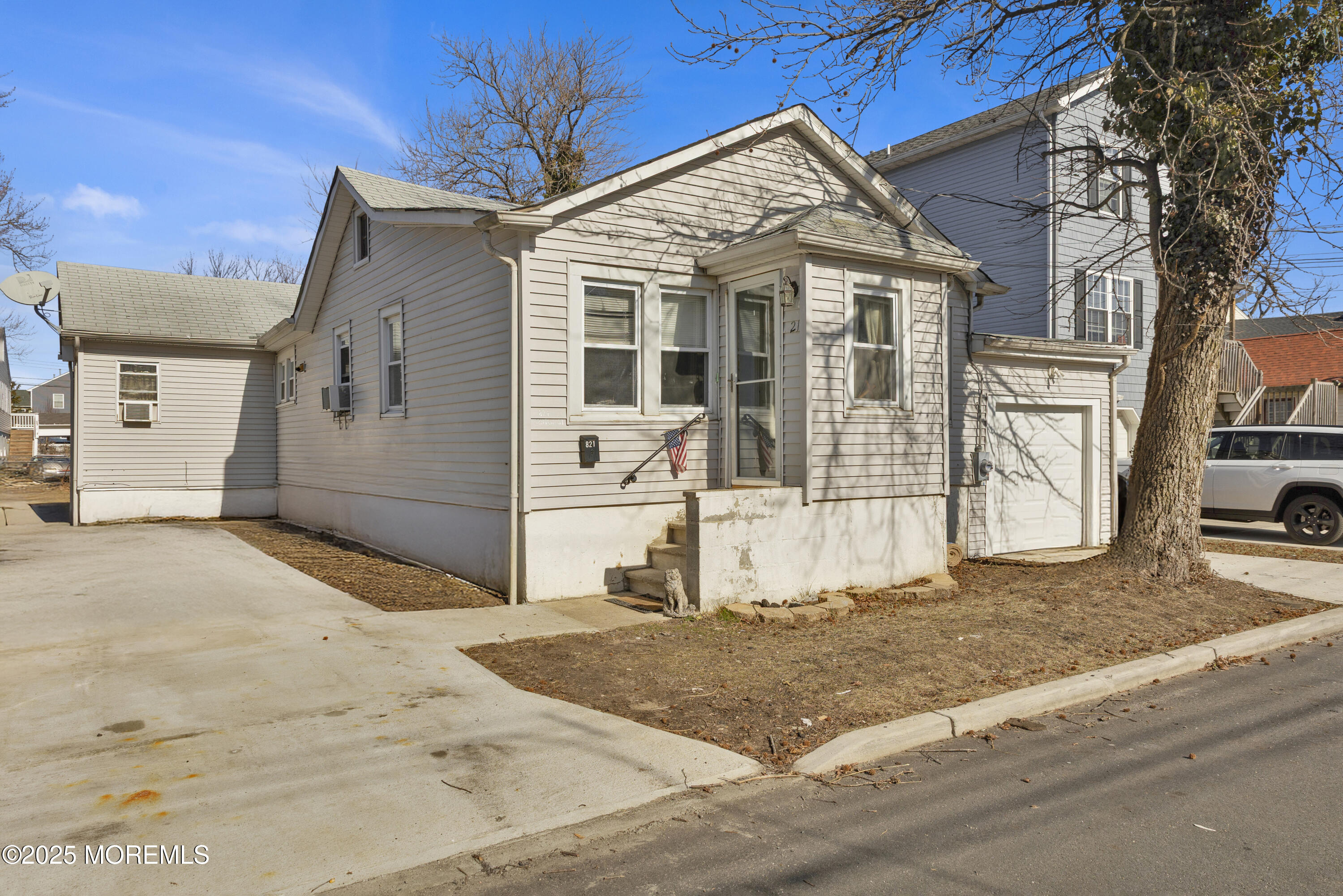 821 Center Street, Union Beach, New Jersey image 1