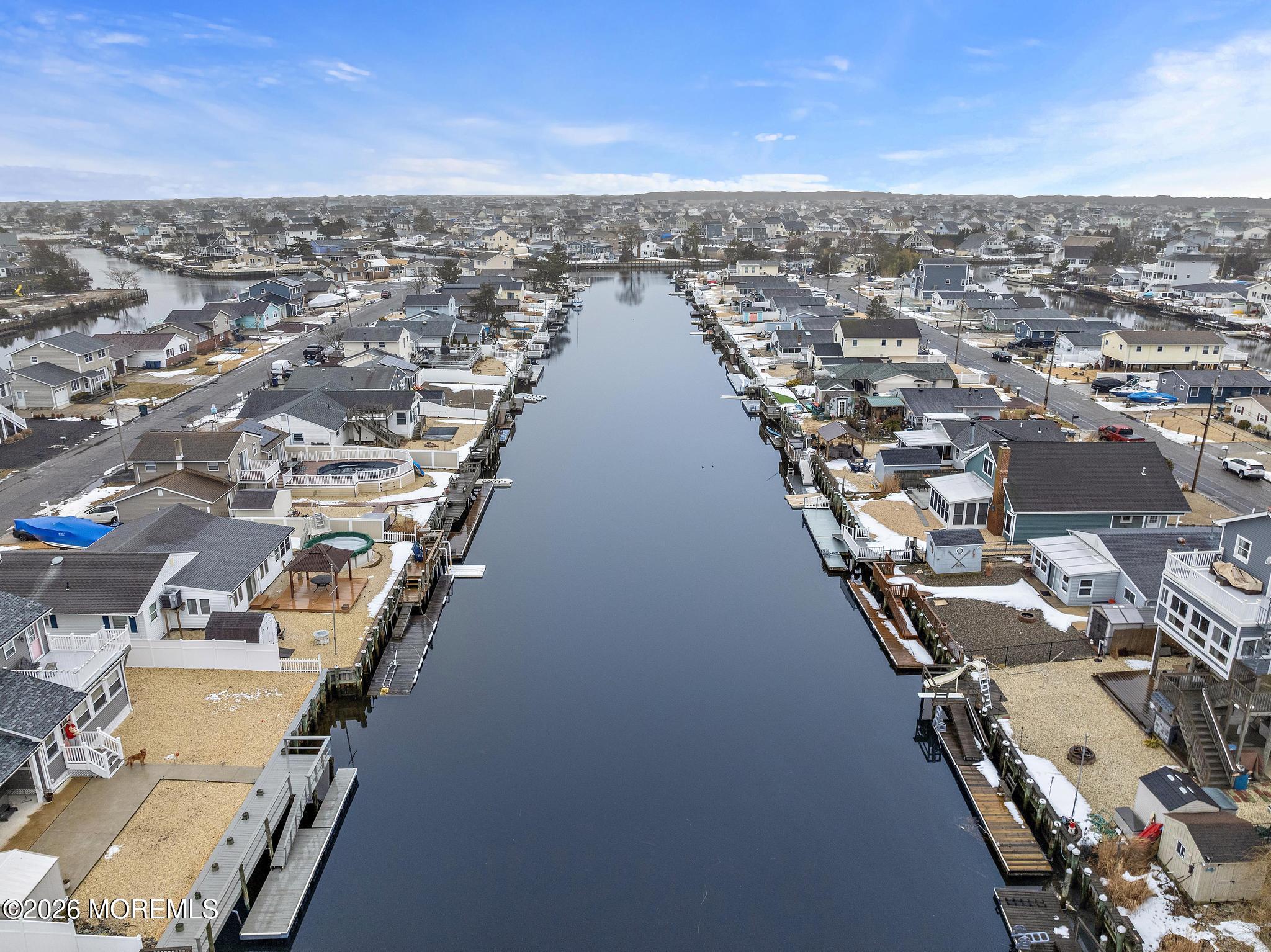 13 S Los Angeles Drive