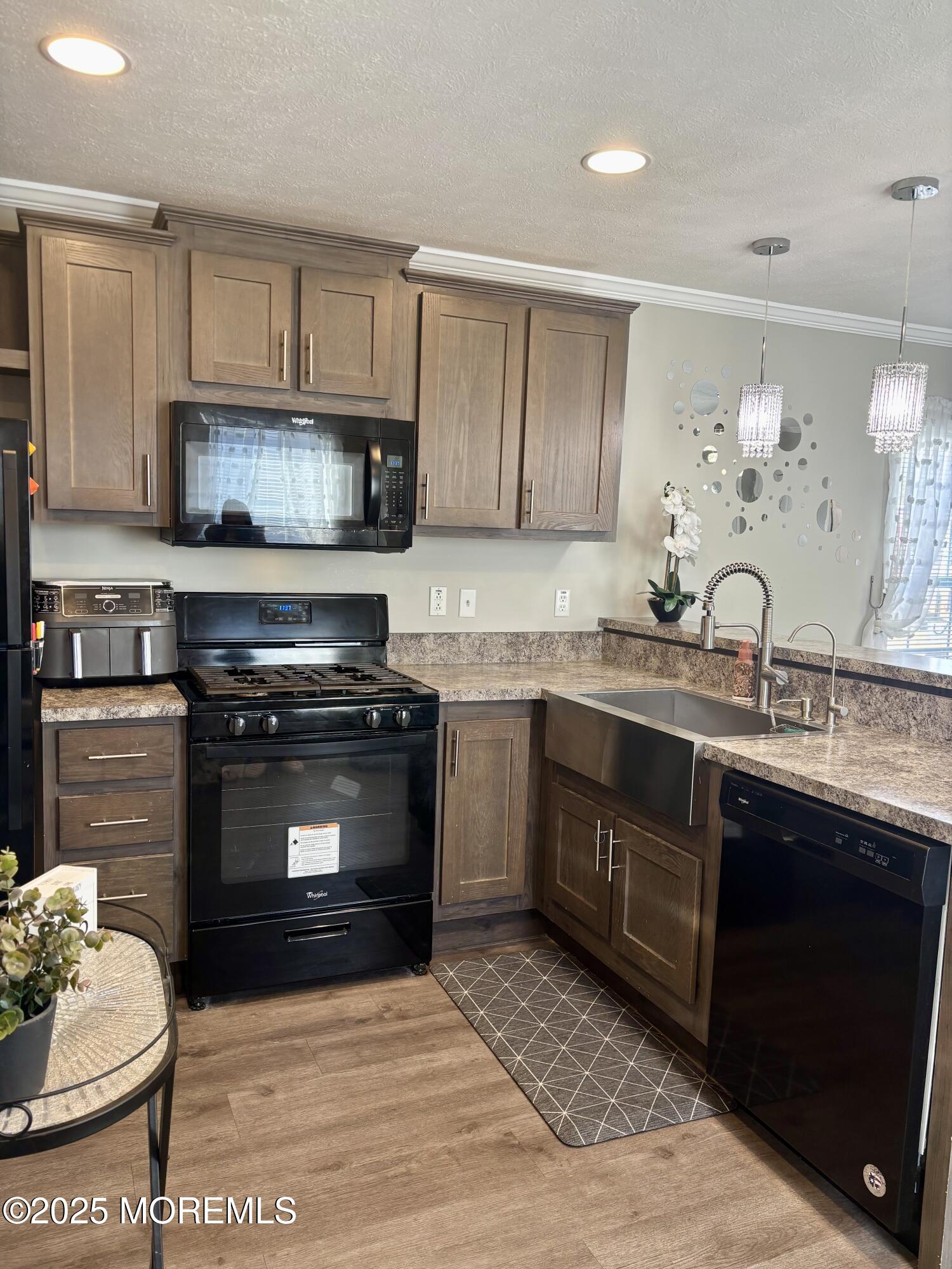 43 Monique Circle, Hazlet, New Jersey image 3