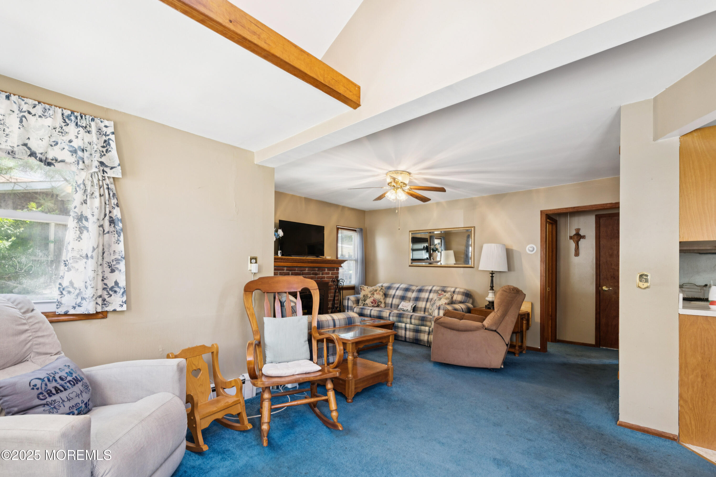 507 Riverside Drive S