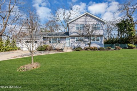 485 Freehold Street Oakhurst NJ 07755