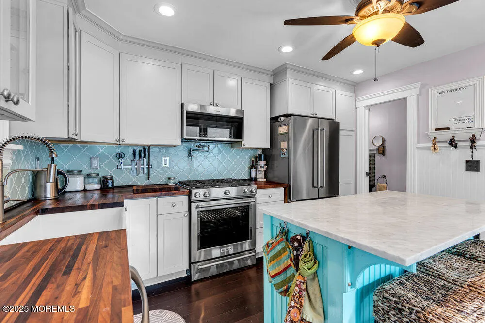 Belmar, New Jersey 07719, United States, 4 Bedrooms Bedrooms, ,2 BathroomsBathrooms,Residential,Active,120963