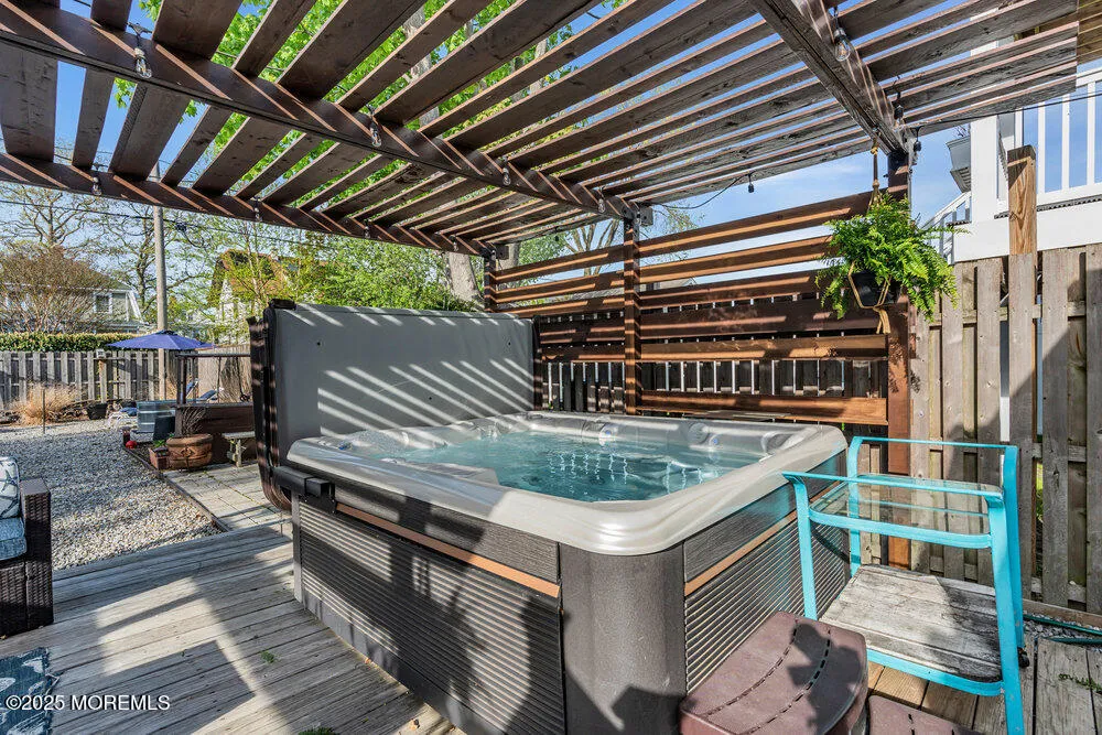 Belmar, New Jersey 07719, United States, 4 Bedrooms Bedrooms, ,2 BathroomsBathrooms,Residential,Active,120963