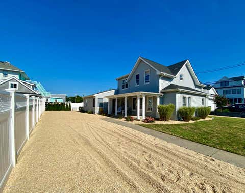 Apartment For Rent - 402 A Street #DOWNSTAIRS<br/> Belmar, NJ 07719