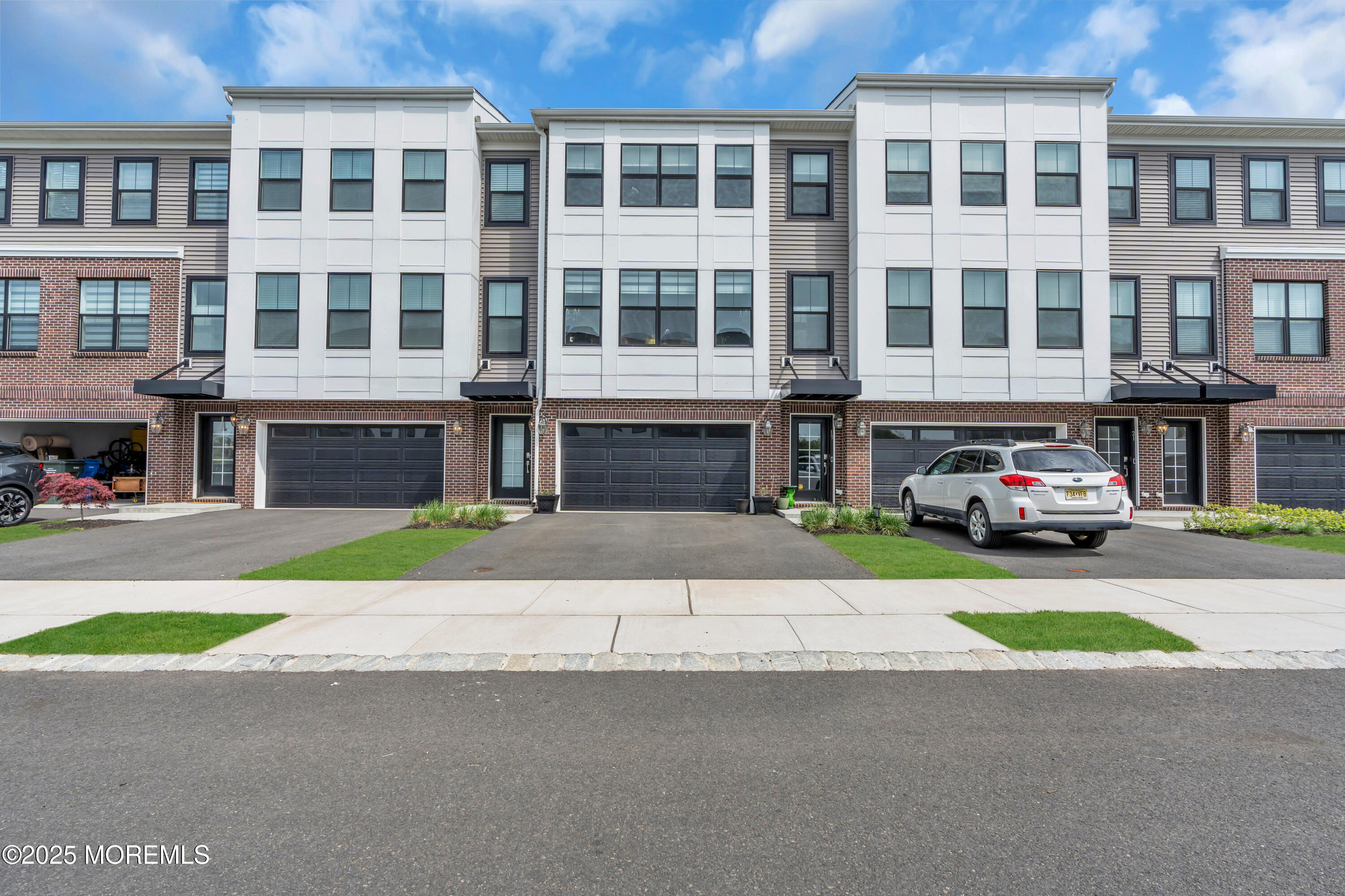 19 Kelly Way, Tinton Falls, New Jersey image 4