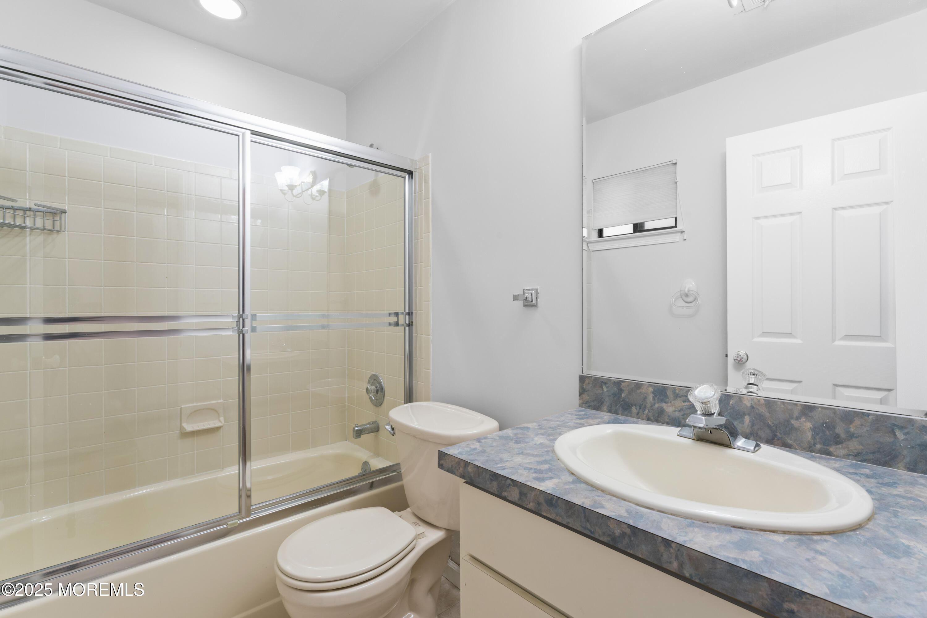 37 Sloop Square, Freehold, New Jersey image 22