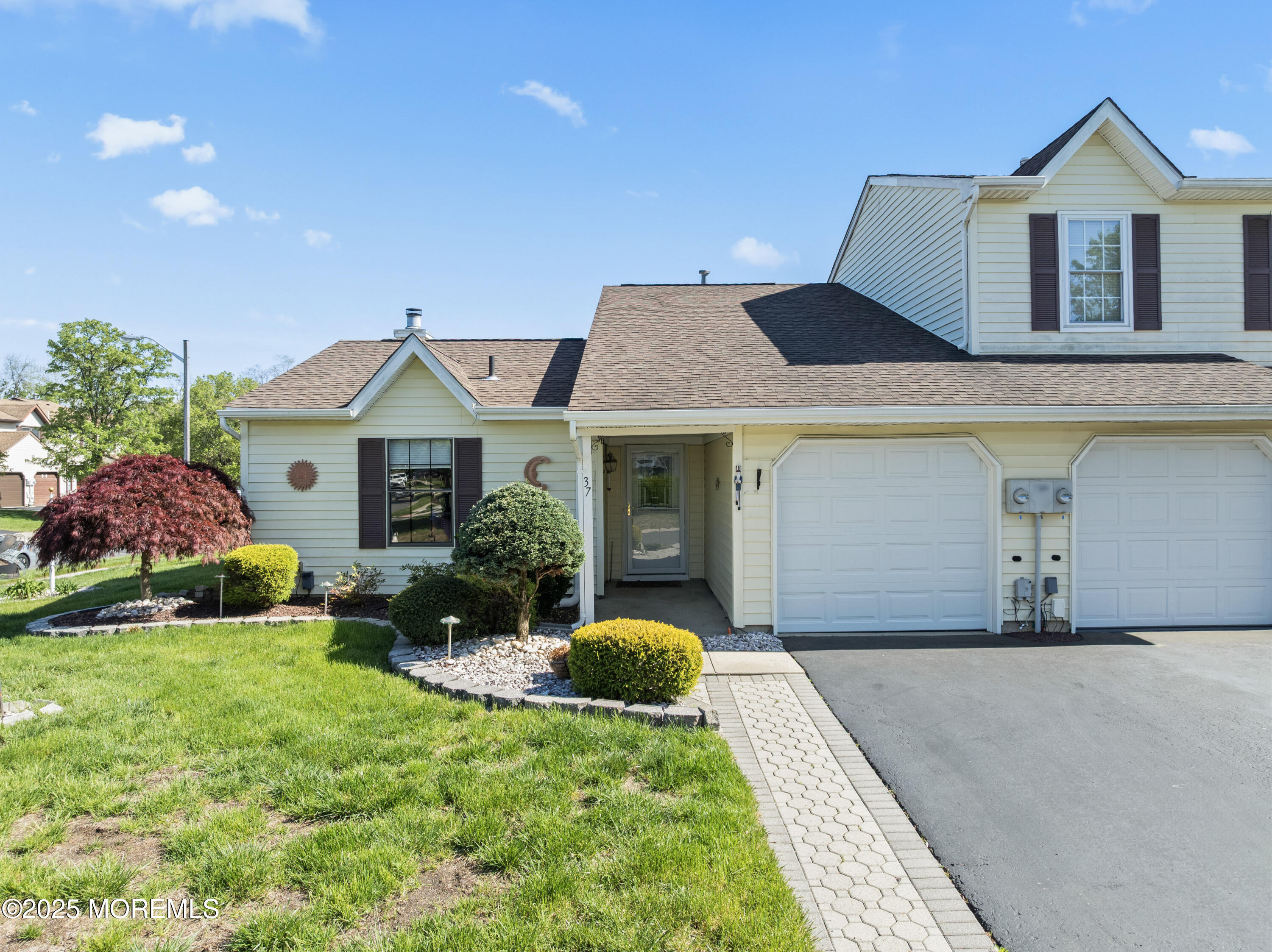 37 Sloop Square, Freehold, New Jersey image 1