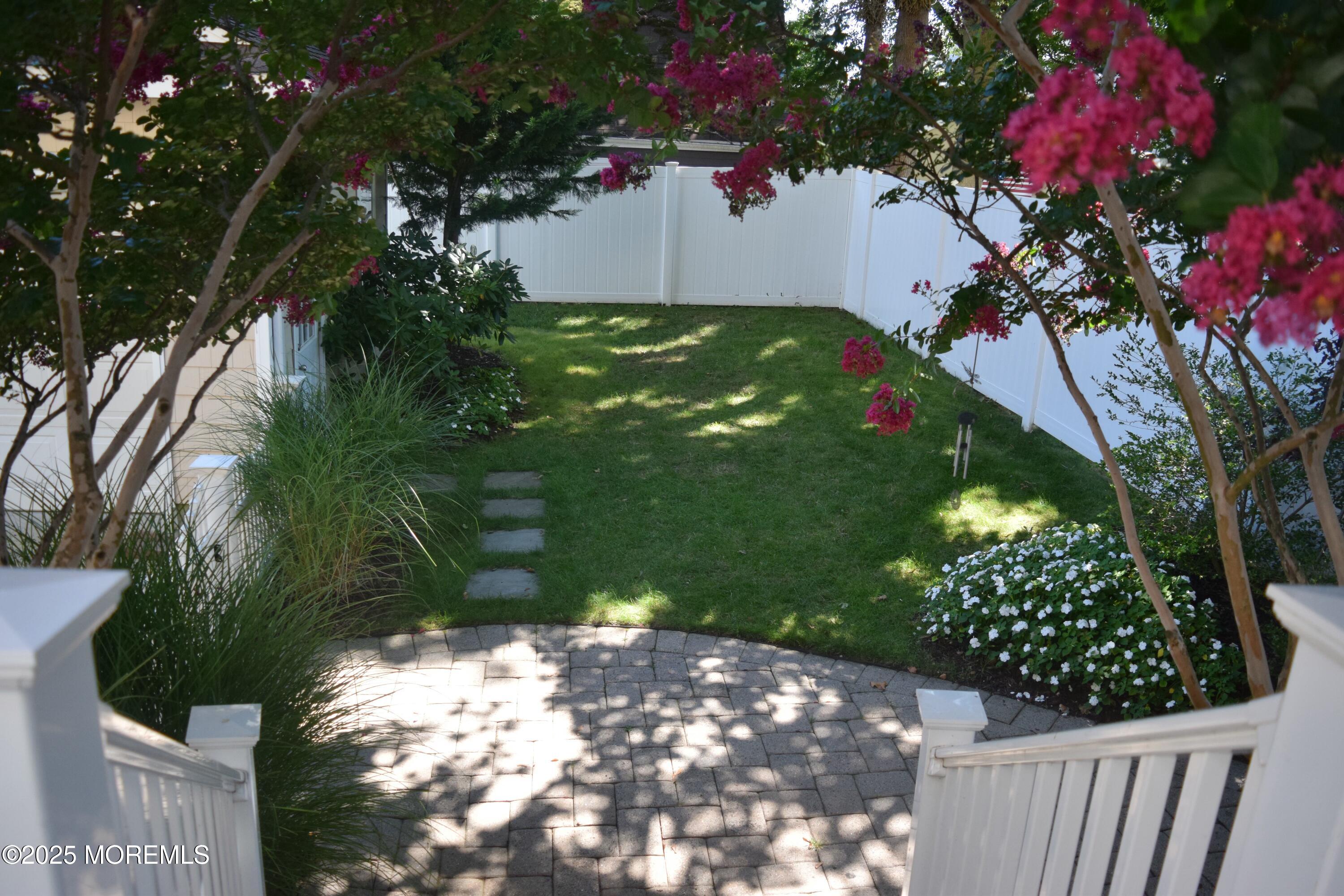 105 Black Point Road, Rumson, New Jersey image 32