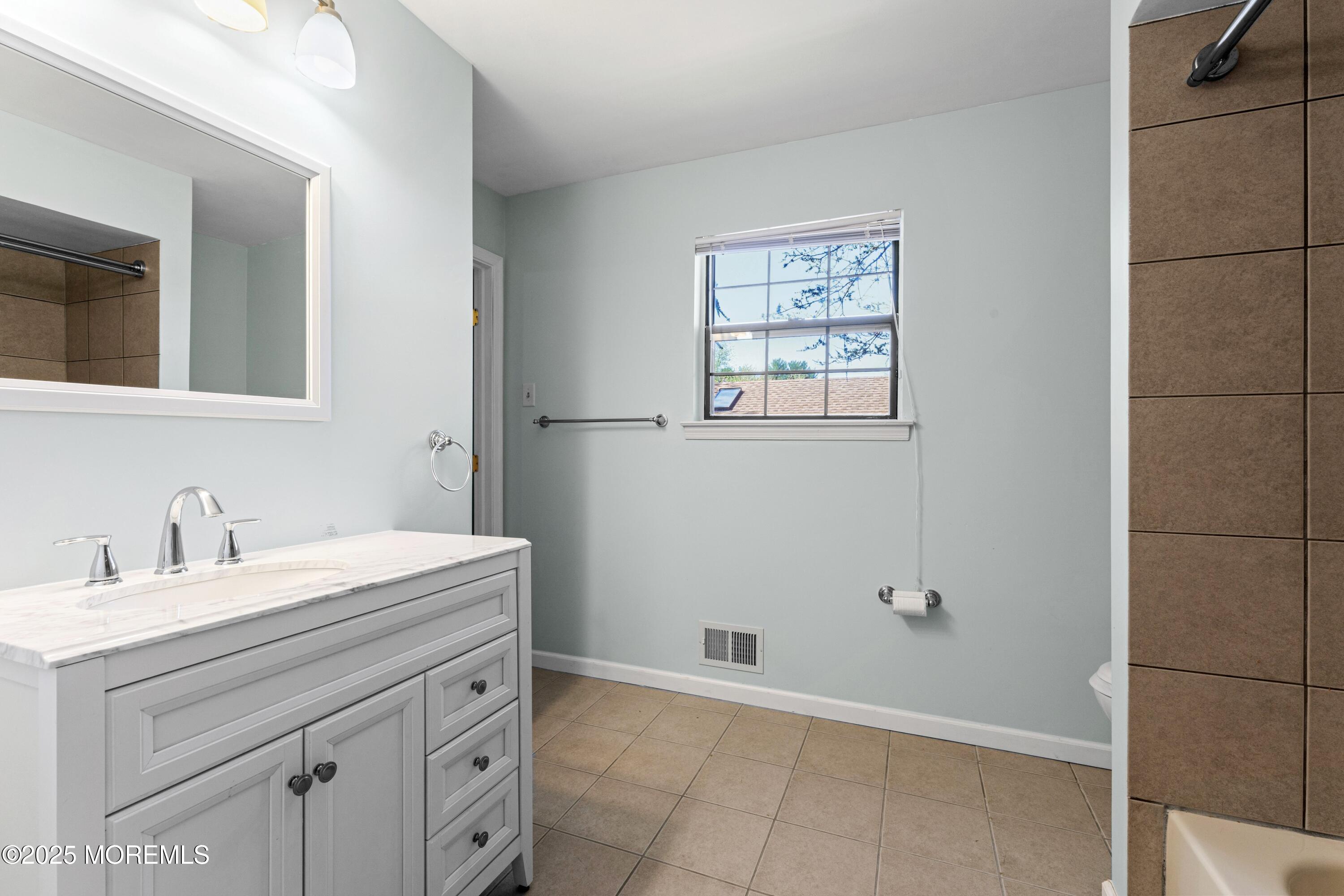 24 Clubhouse Lane, Marlboro, New Jersey image 28