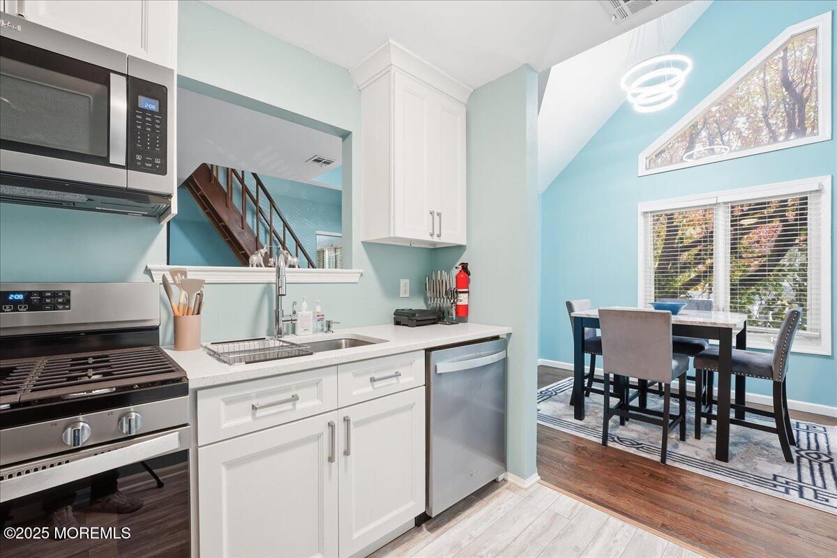 1 Central Avenue 3