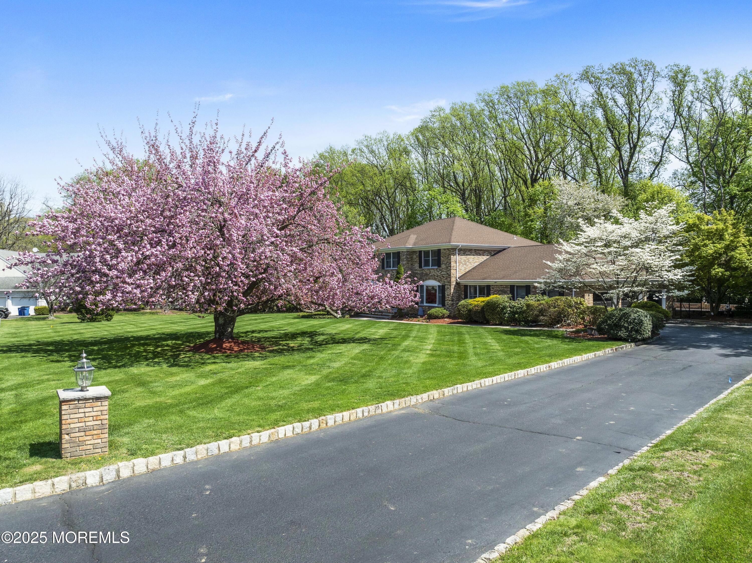 4 Tara Court, Holmdel, New Jersey image 5