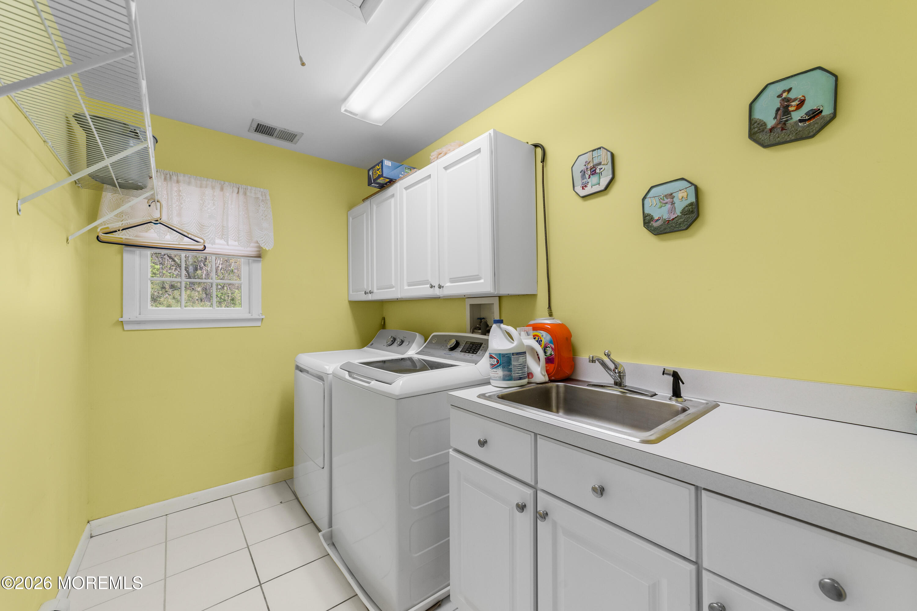 Monroe, New Jersey, 08831, United States, 5 Bedrooms Bedrooms, ,4 BathroomsBathrooms,Residential,Active,2041589