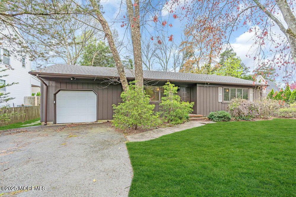 100 Hill Top Drive, Brick, New Jersey image 2