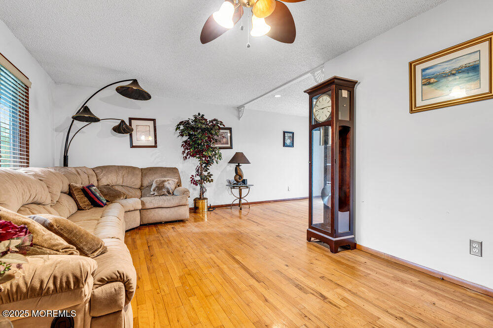 100 Hill Top Drive, Brick, New Jersey image 7