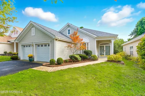 16 Greenways Lane, Lakewood, NJ 08701 - #: 22530730