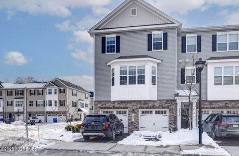 Condo For Sale - 1901 Evans Lane<br/> Middletown, NJ 07748