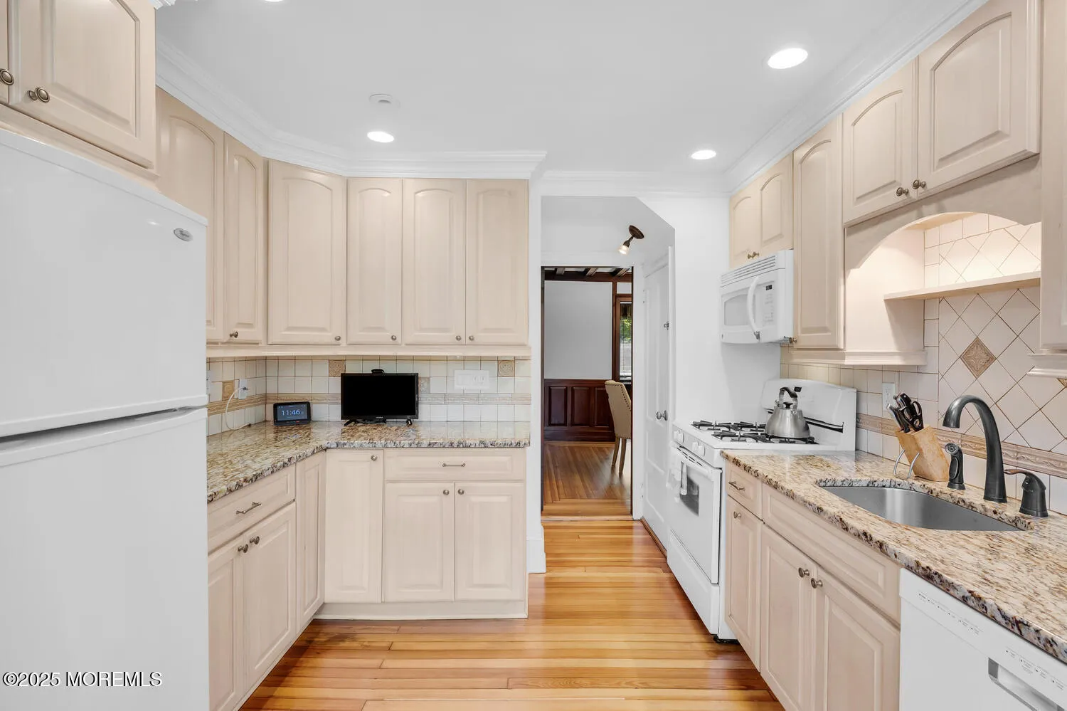 Middletown, New Jersey 07748, United States, 3 Bedrooms Bedrooms, ,2 BathroomsBathrooms,Residential,Active,219768